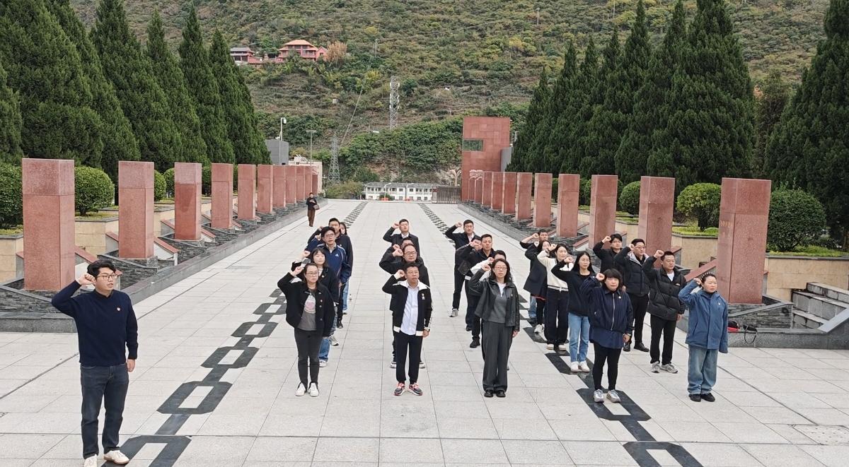 1762324669506436.jpg 1762324669506436.jpg